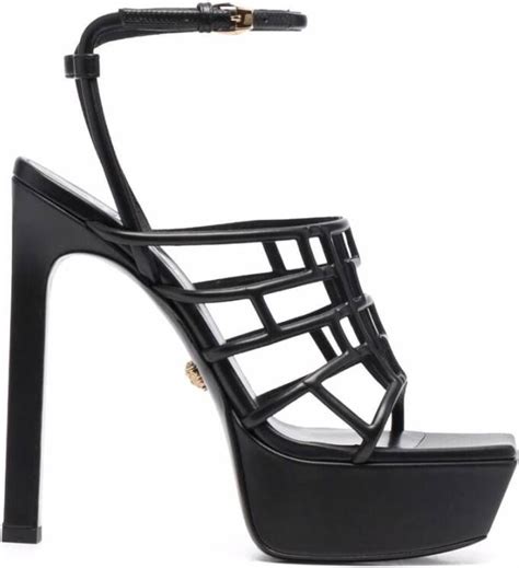 versace met teken dames schoenen|Schoenen voor dames van Versace .